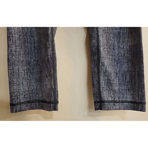 Lululemon womens size 6 grey‎ capri leggings stretch - Picture 3 of 9